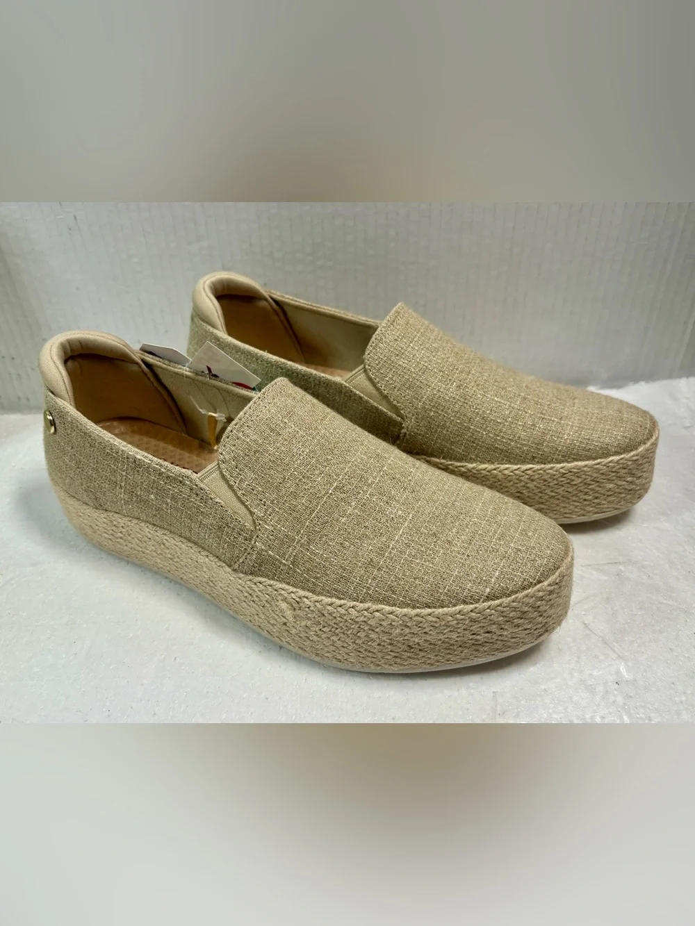 NWT Skechers Martha Stewart’s BOBS Sesame Platform Espadrille Loafers in Light